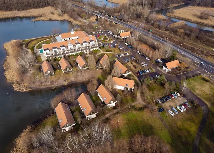 Tisza Balneum Hotel Hotell