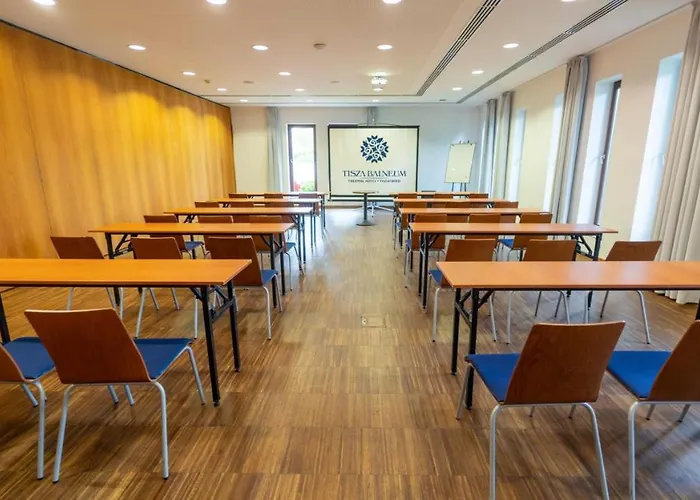 Tisza Balneum Hotel Hotell 4*