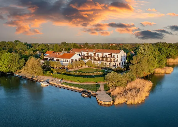 Tisza Balneum Hotel Hotel 4*